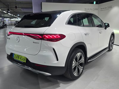 MERCEDES-BENZ EQE - 3
