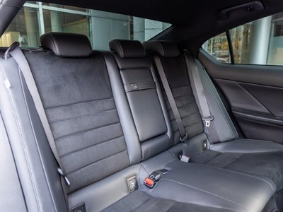 2023 Lexus IS — миниатюра 68