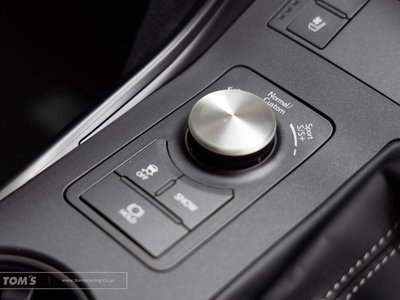 2023 Lexus IS — миниатюра 57