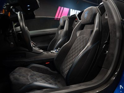 2019 Lamborghini AVENTADOR photo 7