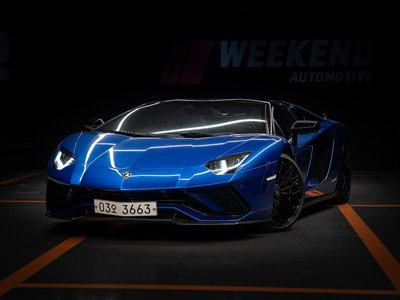 2019 Lamborghini AVENTADOR photo 1