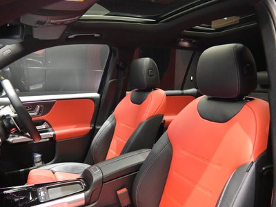 صورة مصغرة 40 لـ 2025 Mercedes-BENZ GLB AMG