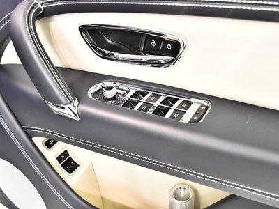 2018 Bentley BENTAYGA thumbnail 23