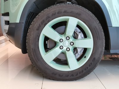 LAND ROVER DEFENDER - 9