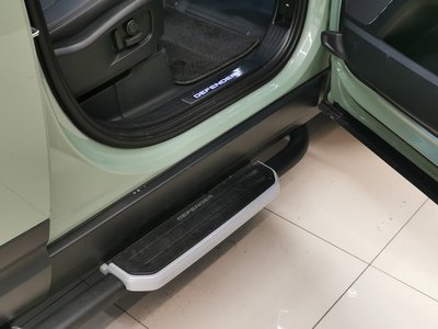 LAND ROVER DEFENDER - 3