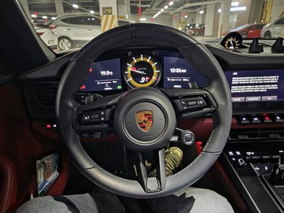 PORSCHE 911 - 4