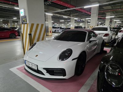 PORSCHE 911 - 5