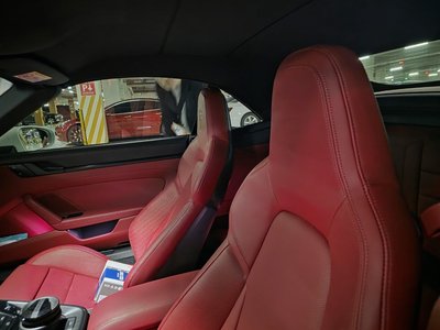 PORSCHE 911 - 6