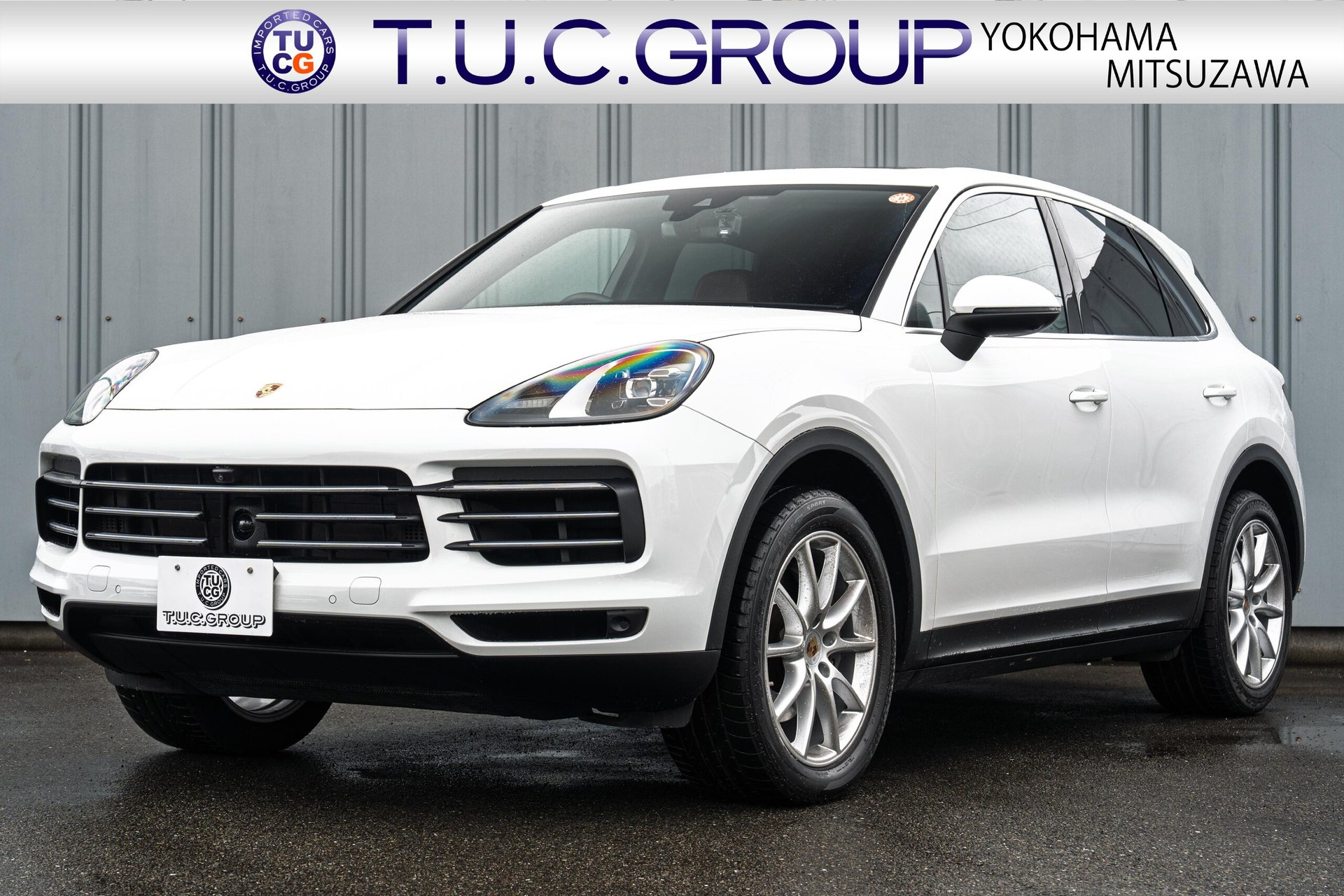 PORSCHE CAYENNE - View 1