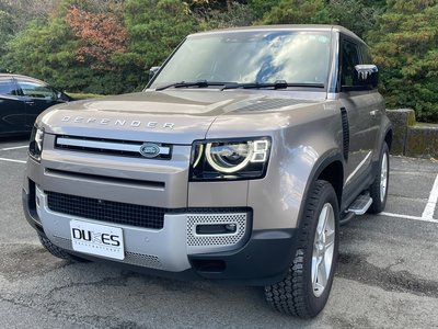 LAND ROVER DEFENDER - 6