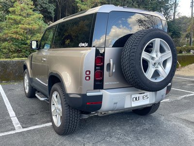 LAND ROVER DEFENDER - 10