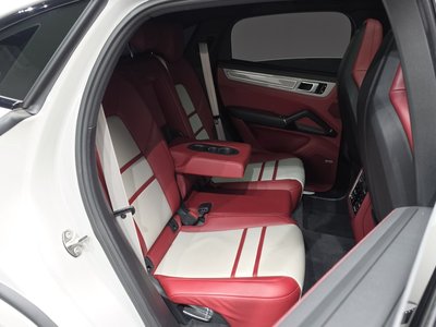 2020 Porsche CAYENNE 缩略图 18