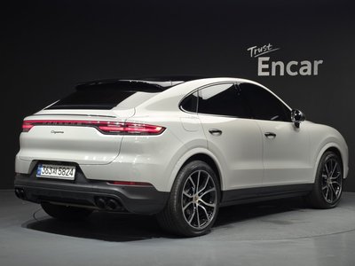 2020 Porsche CAYENNE 照片 3