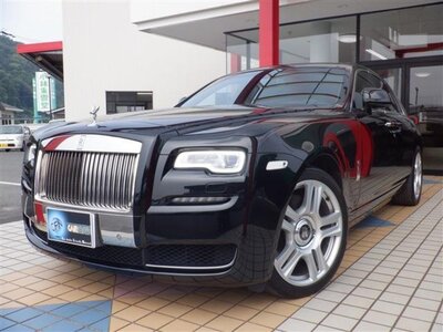 ROLLS-ROYCE GHOST