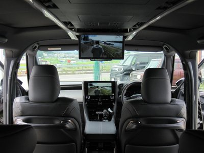 2026 Toyota ALPHARD — фото 8