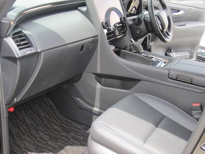 2026 Toyota ALPHARD — миниатюра 11