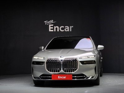 BMW 7 SERIES - 2