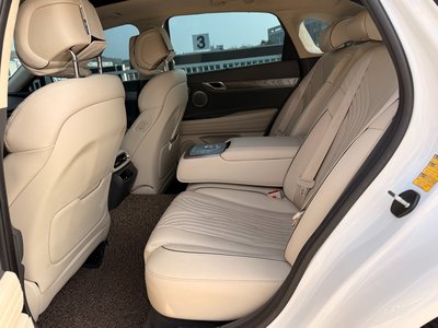 GENESIS G80 (RG3) - 10
