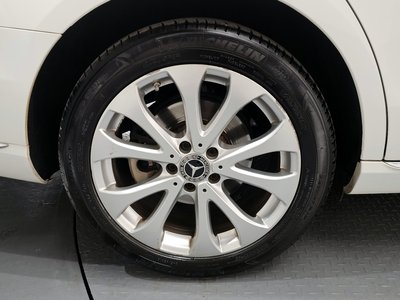 MERCEDES-BENZ E-CLASS - 6