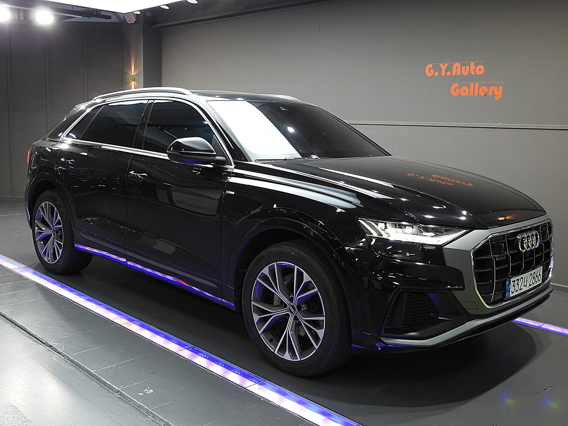 AUDI Q8 - View 1