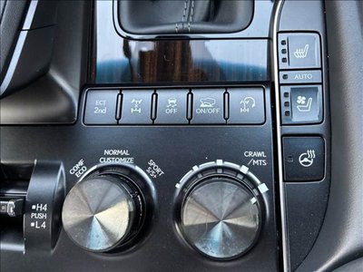 2018 Lexus LX thumbnail 28