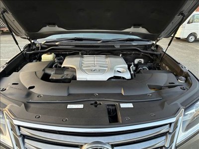 2018 Lexus LX thumbnail 41