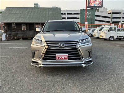 2018 Lexus LX thumbnail 38
