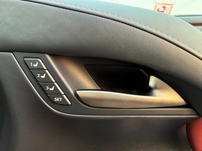 2018 Lexus LX thumbnail 69