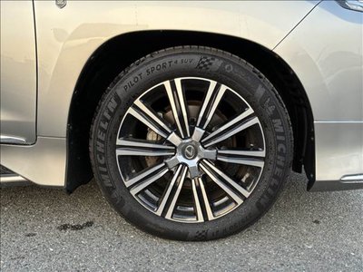 2018 Lexus LX thumbnail 45