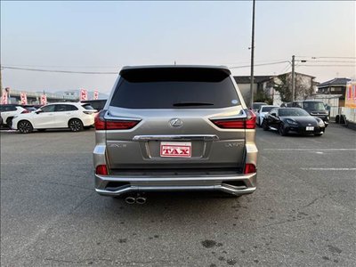 2018 Lexus LX thumbnail 36