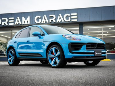 PORSCHE MACAN - 1