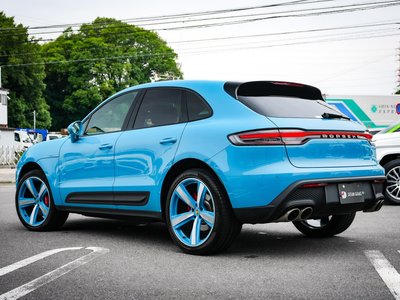 PORSCHE MACAN - 5