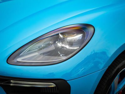 PORSCHE MACAN - 10