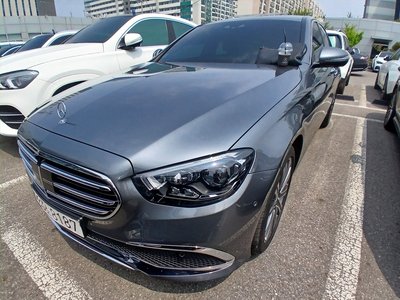 MERCEDES-BENZ E-CLASS - 2
