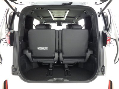 صورة مصغرة 20 لـ 2025 Toyota VELLFIRE