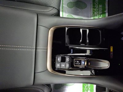 صورة مصغرة 41 لـ 2025 Toyota VELLFIRE