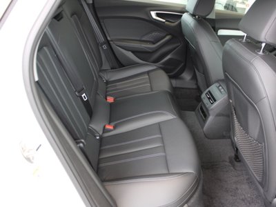 صورة مصغرة 33 لـ 2025 AUDI A5