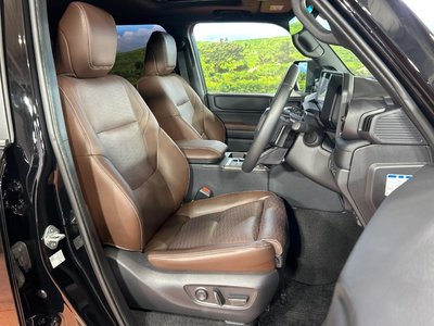TOYOTA LAND CRUISER 250 - 8