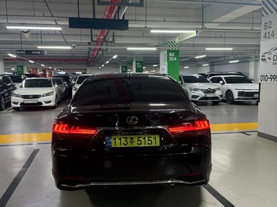 صورة مصغرة 3 لـ 2023 LEXUS LS