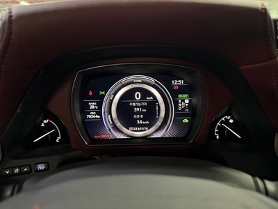 صورة مصغرة 8 لـ 2023 LEXUS LS