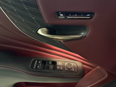 صورة مصغرة 14 لـ 2023 LEXUS LS