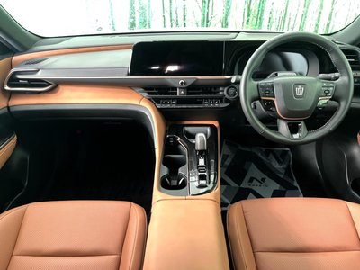 صورة 2 لـ 2024 Toyota CROWN SPORT