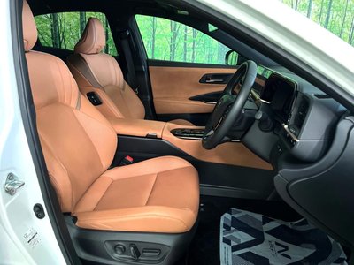 صورة مصغرة 16 لـ 2024 Toyota CROWN SPORT