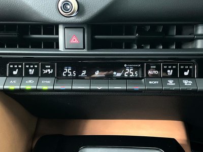 صورة مصغرة 49 لـ 2024 Toyota CROWN SPORT
