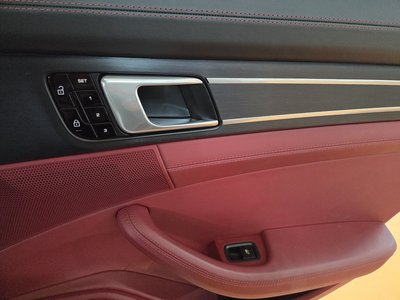 PORSCHE PANAMERA - 7