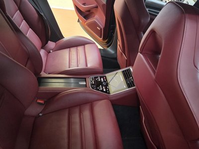 PORSCHE PANAMERA - 10