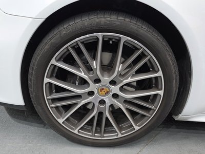 PORSCHE PANAMERA - 6