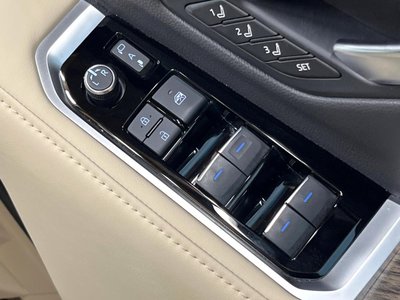 2023 Toyota LAND CRUISER 300 — миниатюра 68