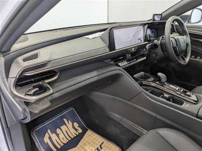 صورة مصغرة 39 لـ 2024 Toyota CROWN CROSSOVER