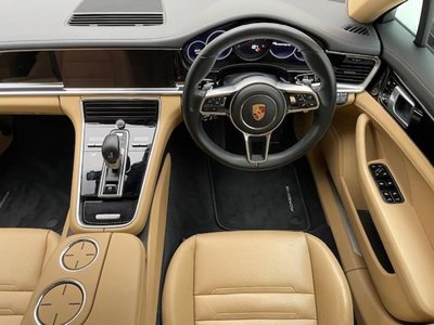 PORSCHE PANAMERA - 3
